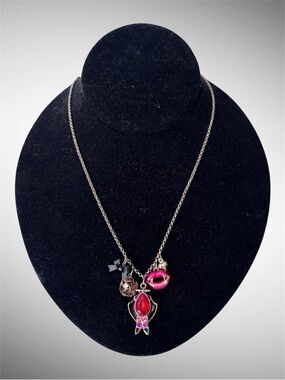 🌼Vintage Betsey Johnson “The Bite” Necklace
